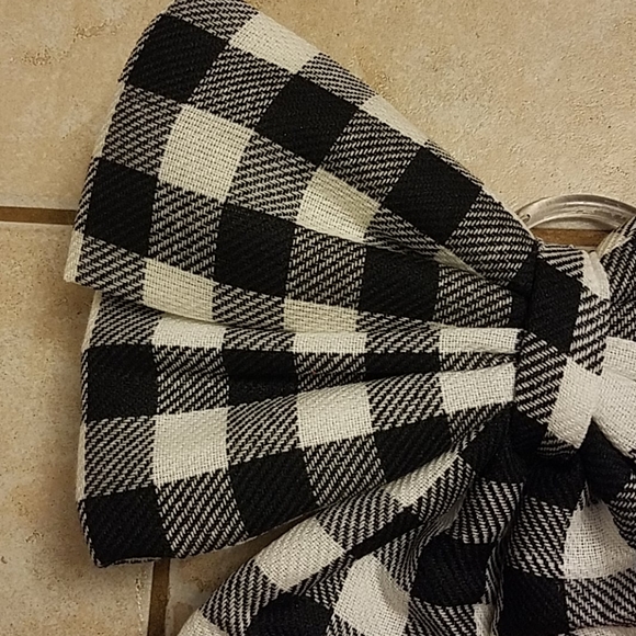 New Traditions black and white plaid oversized bow - Picture 3 of 7